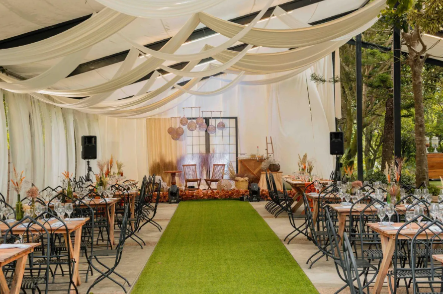 Au Claire de Lune Tagaytay Garden Wedding Venue